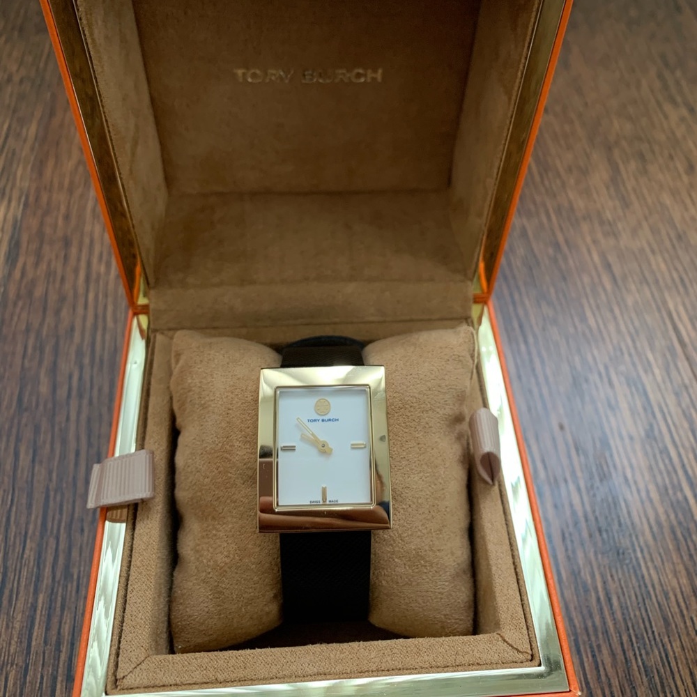 Tory Burch Leather Watch NEW